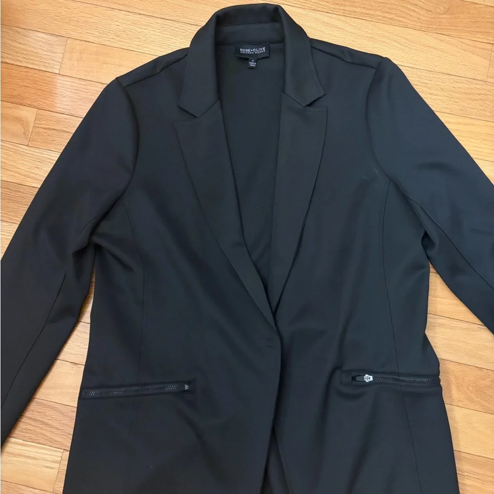 Rose & Olive Black Blazer Jacket